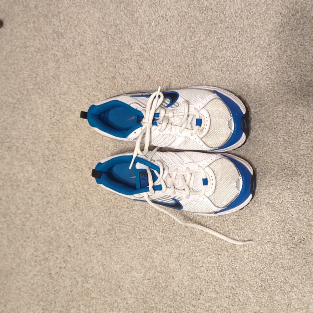 Nike youth sneakers